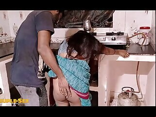 indian Indian Kaamwali Maid Fucked by Boss – Hottest Bhabhi in Saree  amateur hardcore